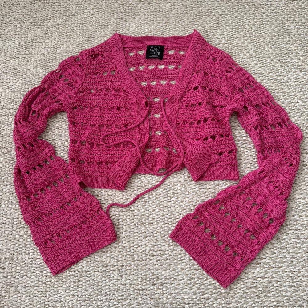 Y2K Pink Bell Sleeve‎ Cropped Crochet Cardigan Sweater Boho Festival. Small